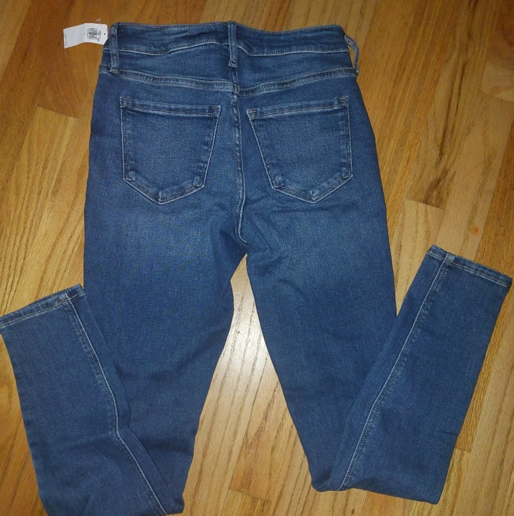 NWT Old Navy sz 0 High Rise Rockstar Super Skinny Jeans Juniors Ladies New - Picture 2 of 3